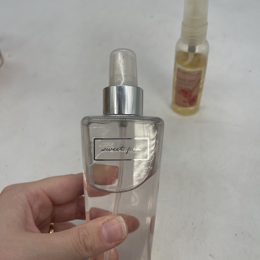 Bath and Body Works Sweet Pea Fine Fragrance Mist 8 fl oz And Travel Size NEW - Picture 2 of 7